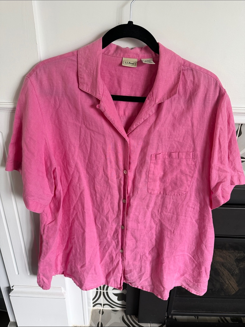 100% linen VINTAGE L.L. Bean Hot Pink Linen Short-Sleeve Button Shirt